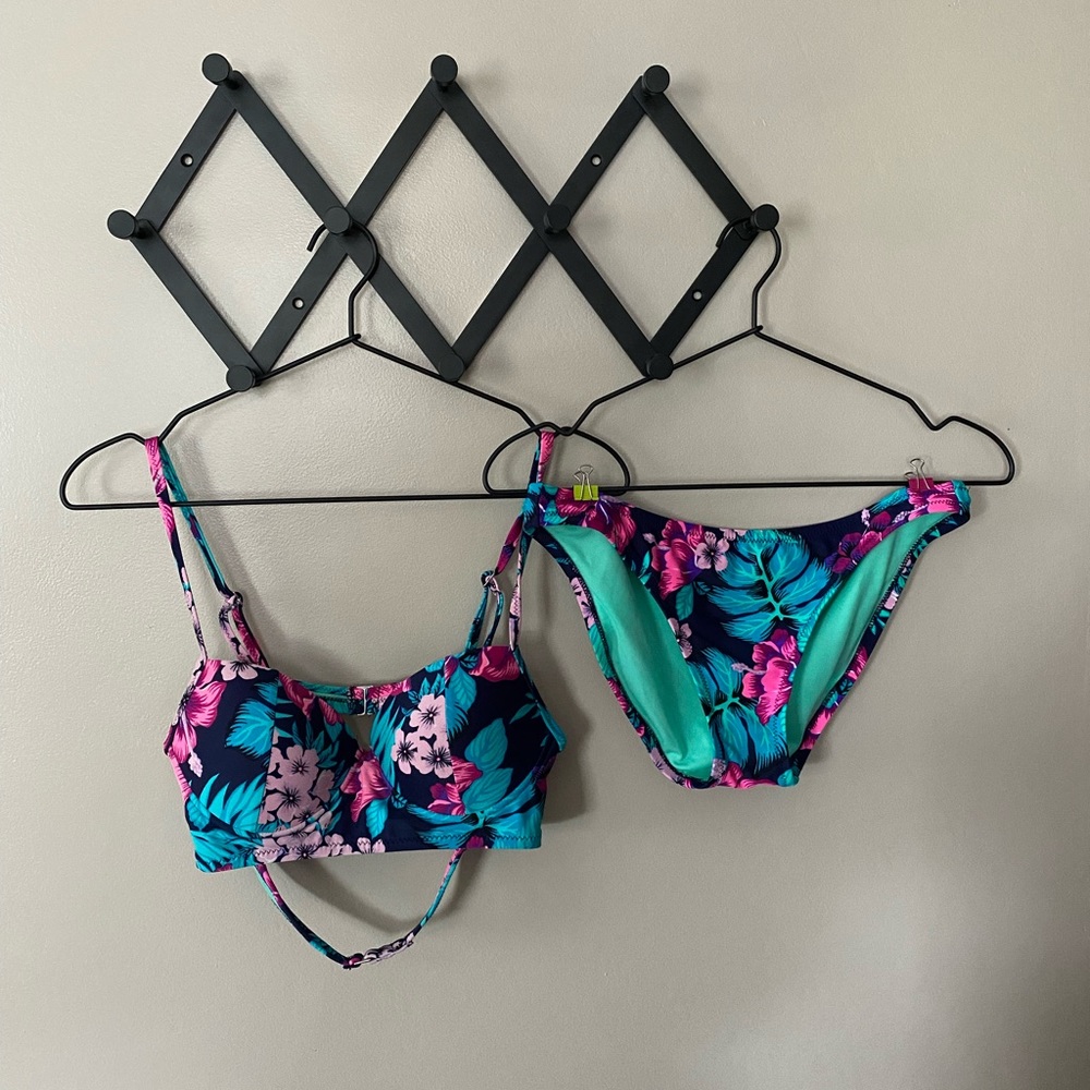 Tropical floral bikini